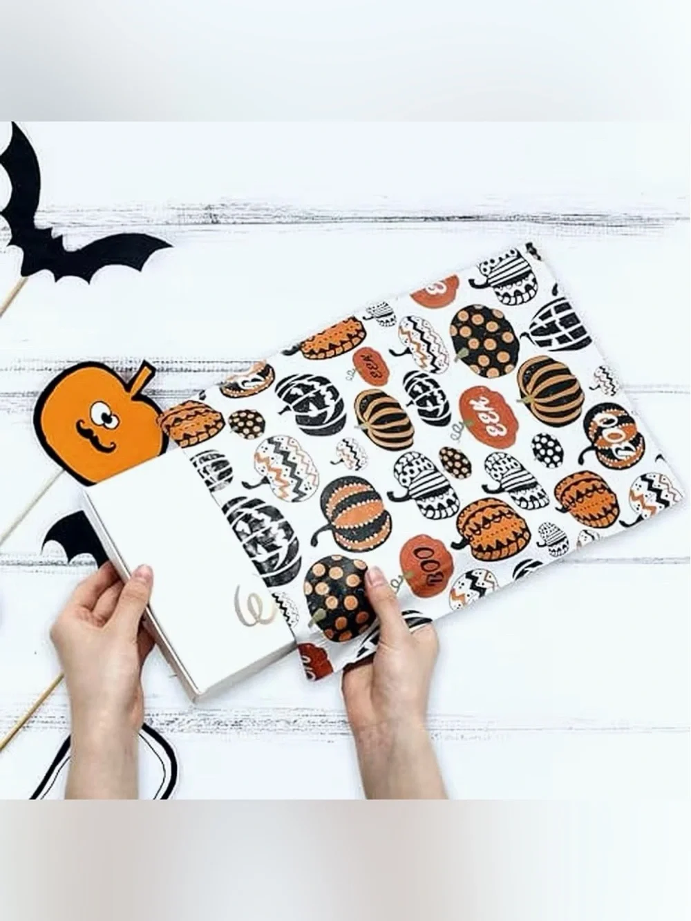 30 10” x 13” Halloween Decorated Pumpkins Eek Boo Poly Mailers